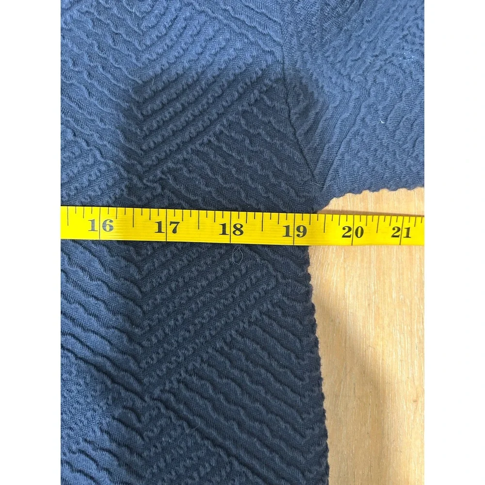 Maeve Anthropologie Peplum Flounce Embossed Blouse Top Navy Blue Sz M 3/4 Sleeve - Picture 7 of 8